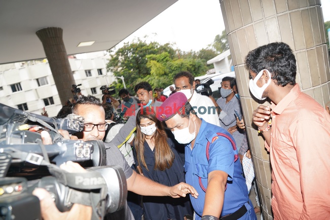 Actor Vishnu Manchu with wife at Apollo hospital for sai dharam tej Actor Vishnu Manchu with wife at Apollo hospital for sai dharam tej